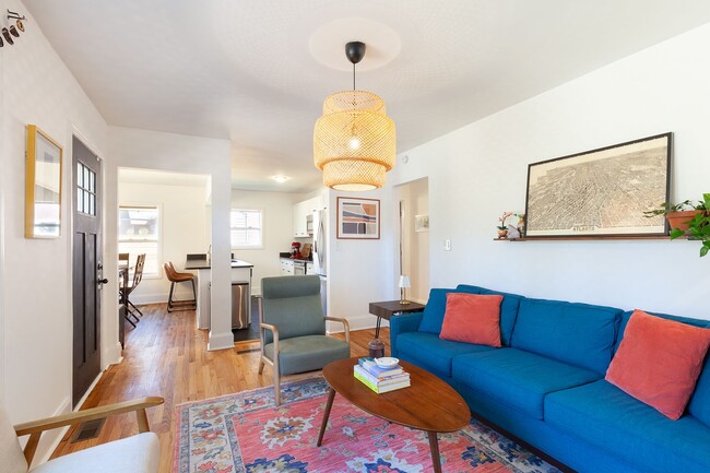 Building Photo - Beautifully Updated Home in Vibrant Atlanta Neighborhood