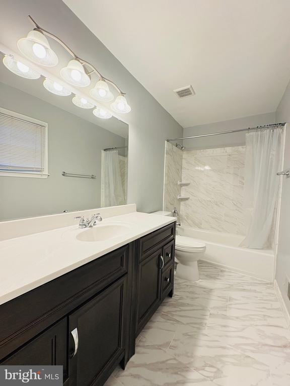 Building Photo - 12704 Flagship Ct