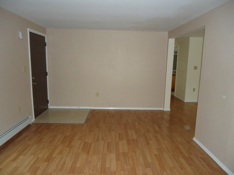Building Photo - 24 Chilmark St
