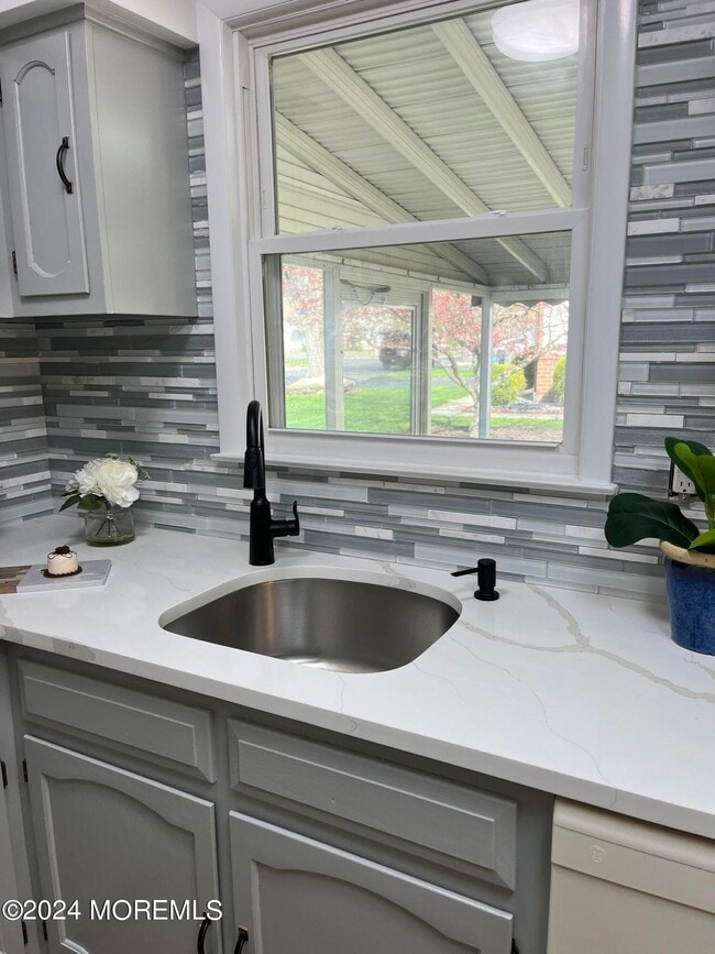 Building Photo - 7A Ivy St