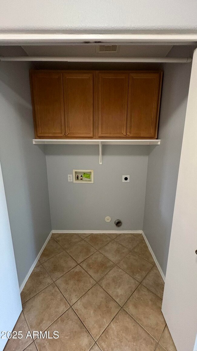 Building Photo - 9214 W Ross Ave