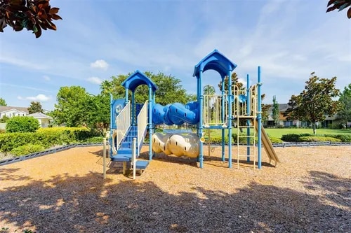 Building Photo - Beautiful 2 Bedroom 2.5 Bath Townhome loca...