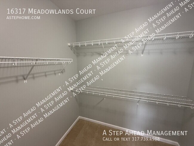 Building Photo - 16317 Meadowlands Ct