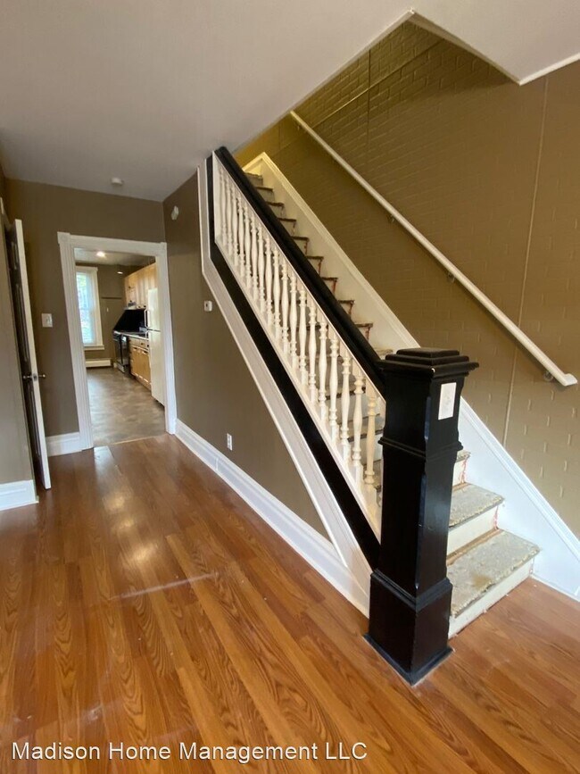 Building Photo - 4 br, 2.5 bath House - 217 Ridge Street