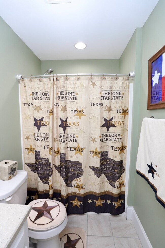 Building Photo - 1280 Winyah St