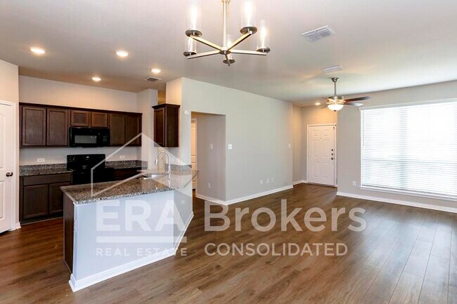 Building Photo - 2072 Dade Loop