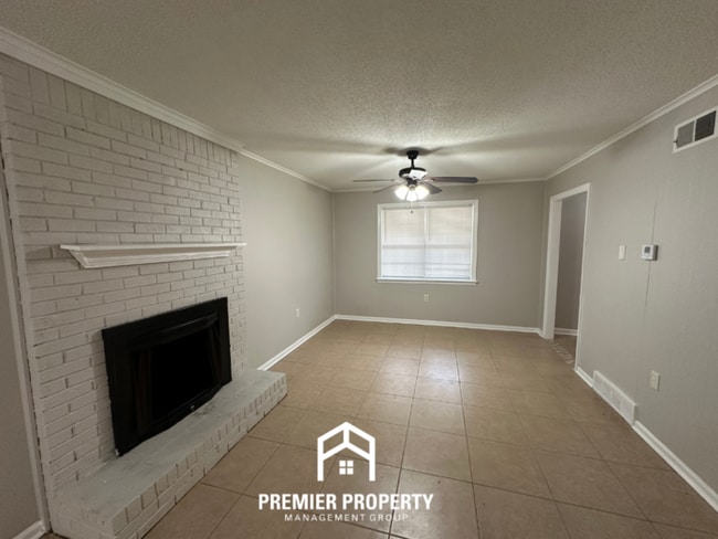 Building Photo - 5599 Sweet Gum Dr