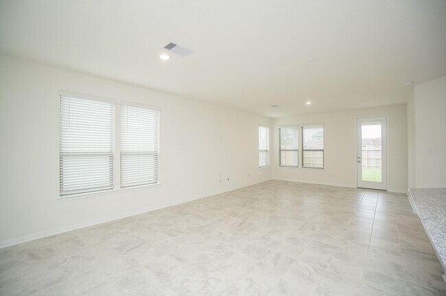 Building Photo - 20615 Teakwood Fields Ln