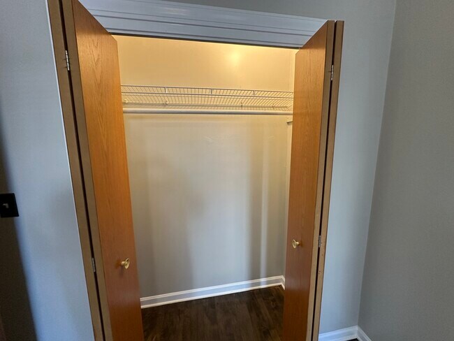 Building Photo - 3946 N Cicero Ave