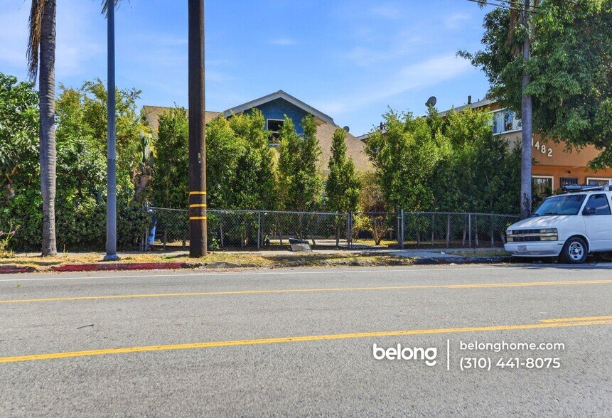 Building Photo - 1474 W Vernon Ave