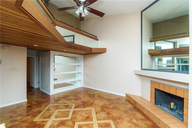 Building Photo - 8200 Neely Dr