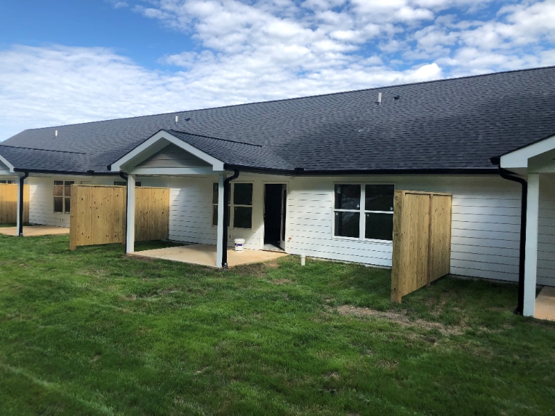 Building Photo - 404 Brookstone Dr