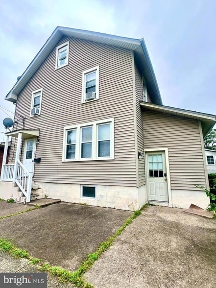 Primary Photo - 75 E Browning Rd