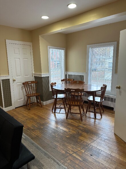 Building Photo - 57 Winchester St