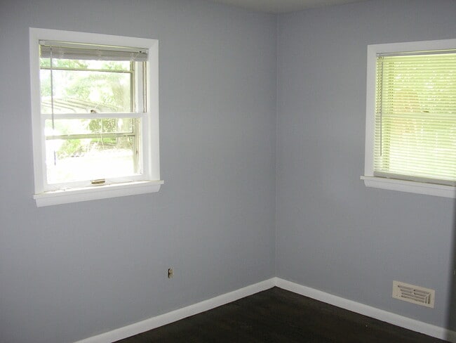 Building Photo - 506 Fairmont Ave