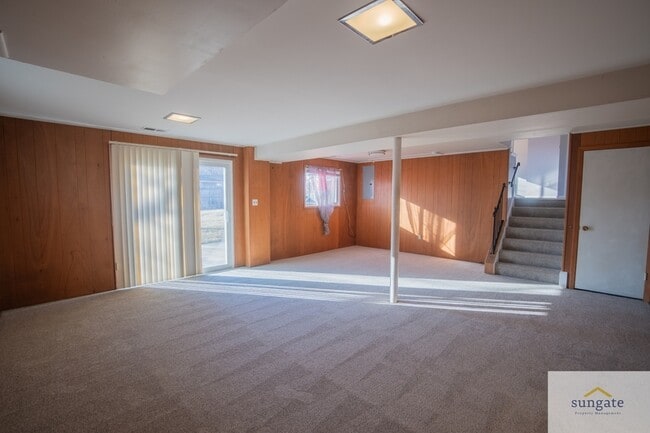 Building Photo - 7411 Kathydale Rd