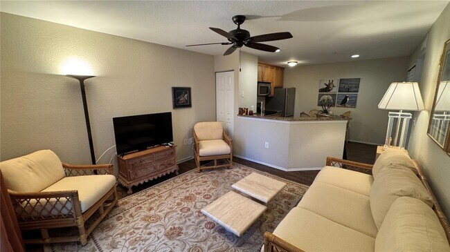 Building Photo - 850 S Tamiami Trl