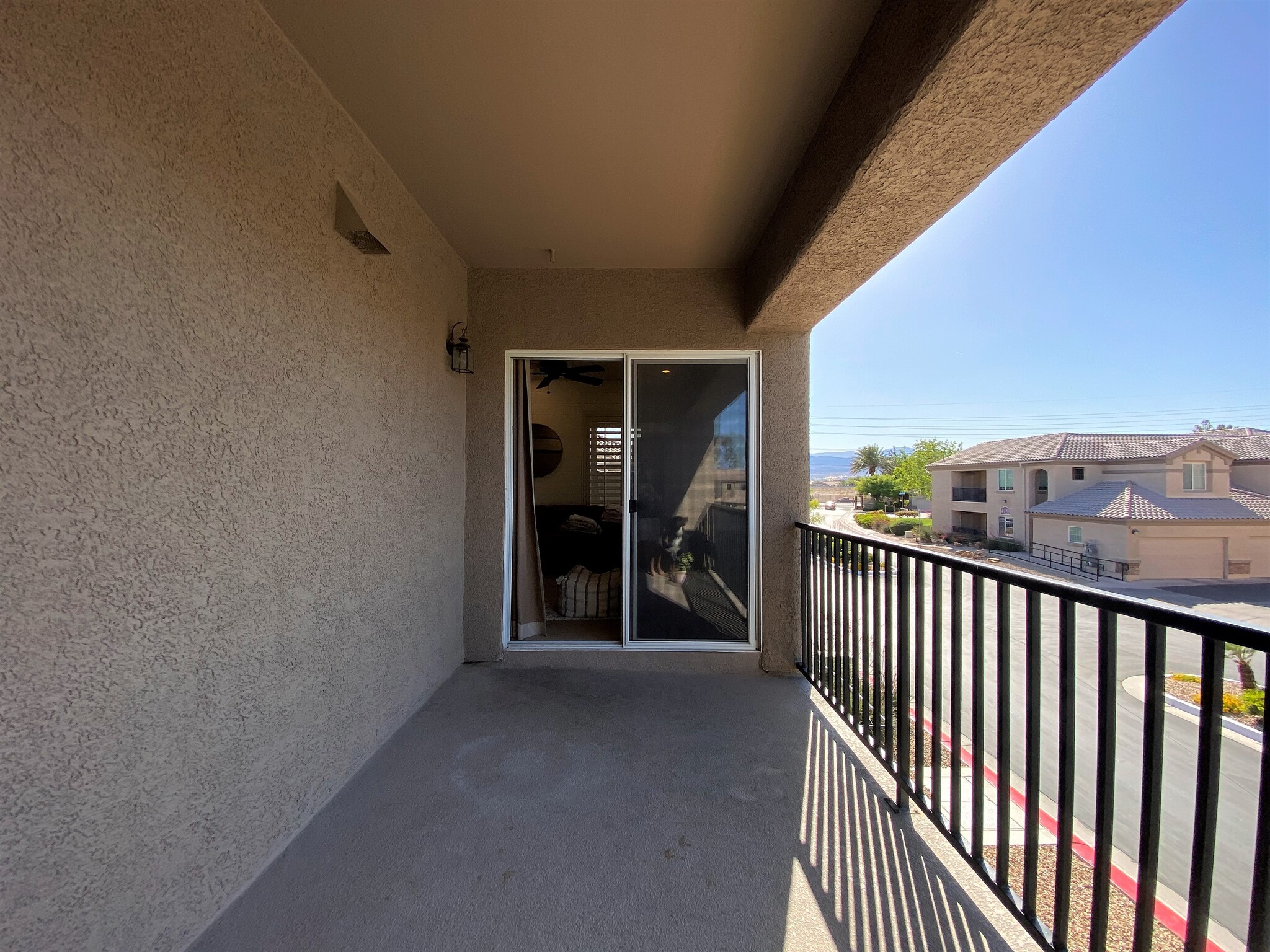 Building Photo - 4685 Apulia Dr