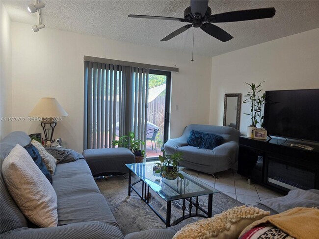 Building Photo - 8000 SW 152nd Ave