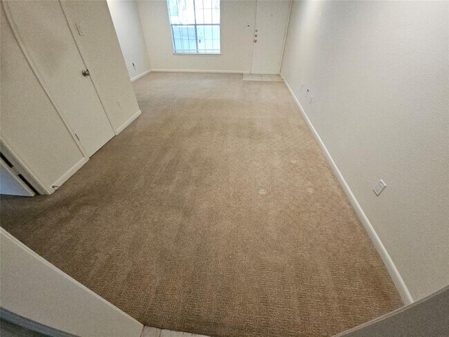 Building Photo - 2350 Bering Dr