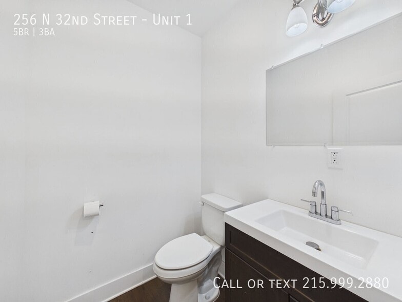 Building Photo - 256 N 32nd St