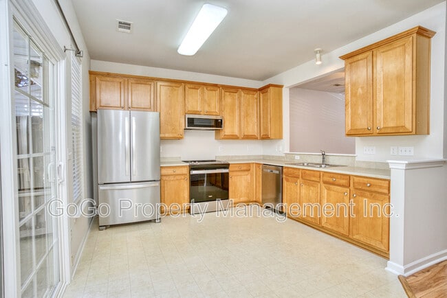 Building Photo - 103 Bumble Cir