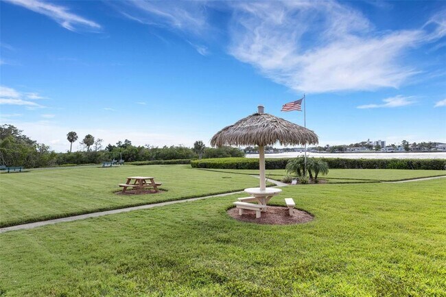 Building Photo - 12760 Indian Rocks Rd