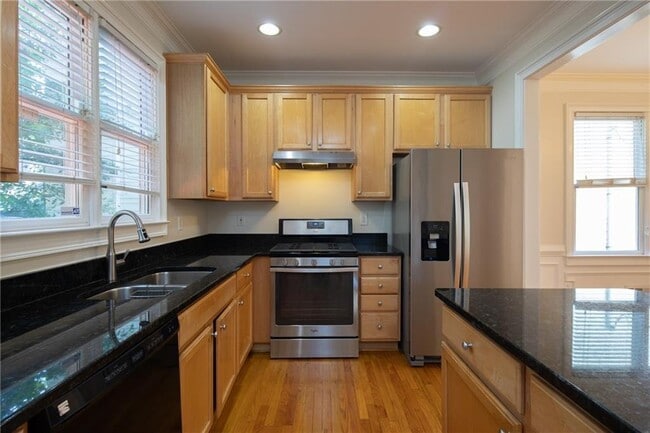 Building Photo - 1440 Hardee St NE