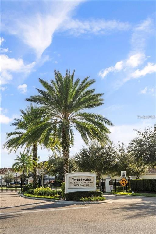 Building Photo - 2710 Bolzano Dr