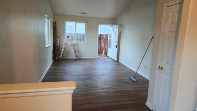 Building Photo - 4304 Lipan St