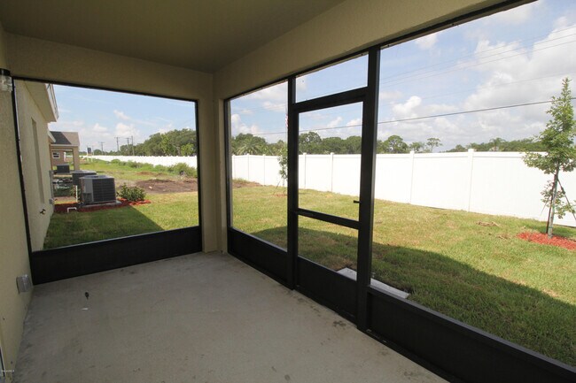 Building Photo - 2207 Attilburgh Blvd