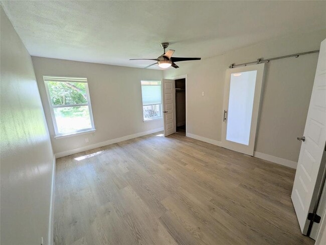 Building Photo - 9705 Marlborough Dr