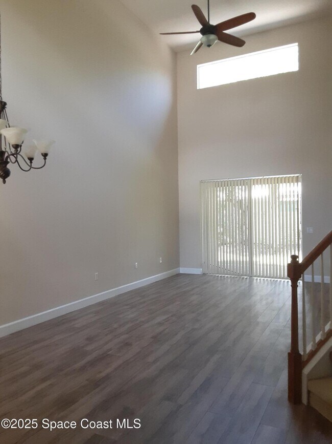 Building Photo - 3601 Titanic Cir