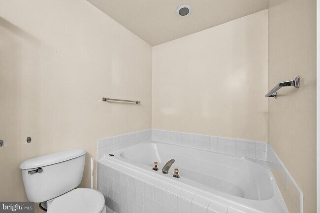 Building Photo - 967 Herons Run Ln