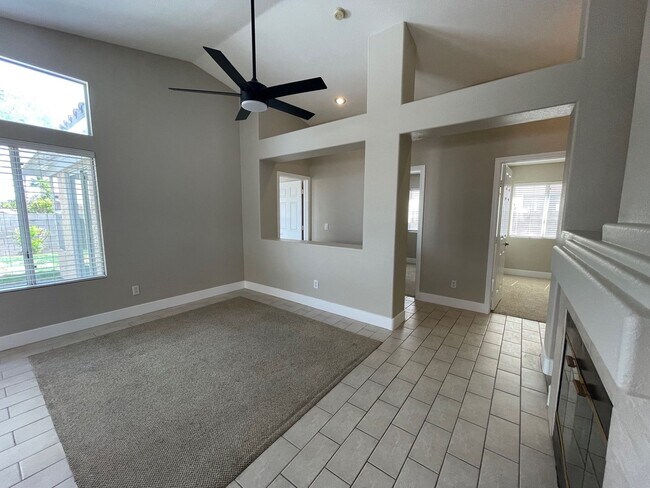 Building Photo - **GORGEOUS & MODEL PERFECT GREEN VALLEY 3 ...