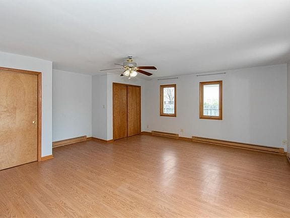 Building Photo - 613 Roberta Ct