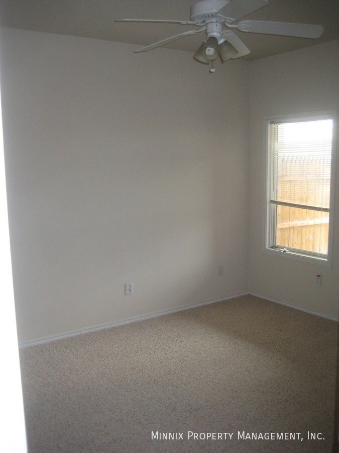 Building Photo - 5705 Fordham St
