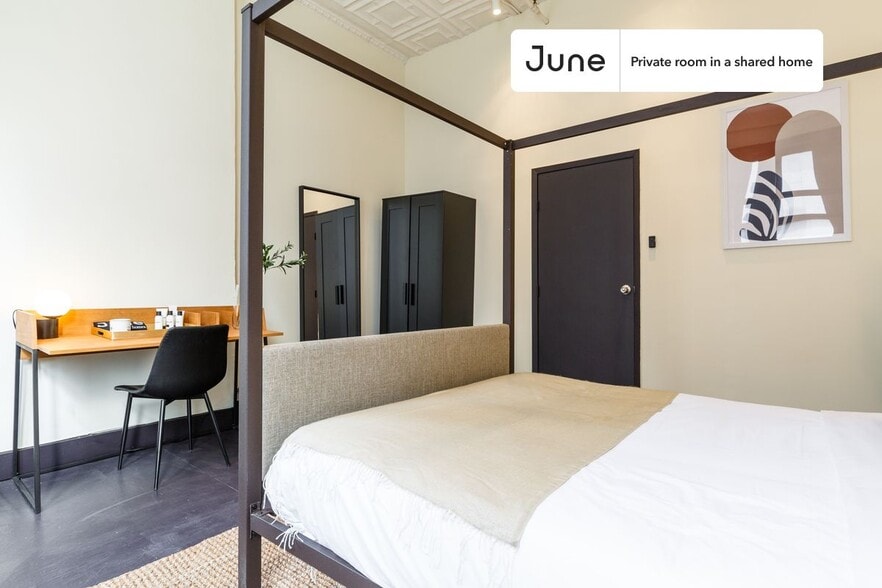 Building Photo - Room in Shared 5 bed/2 bath home