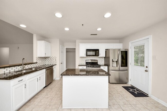 Building Photo - 3211 Crestbridge Ln