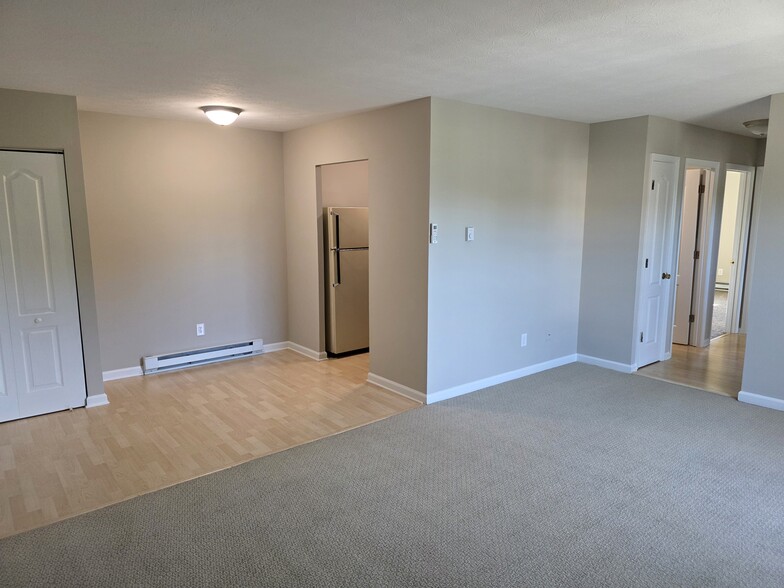 Building Photo - 308 Laval Hts