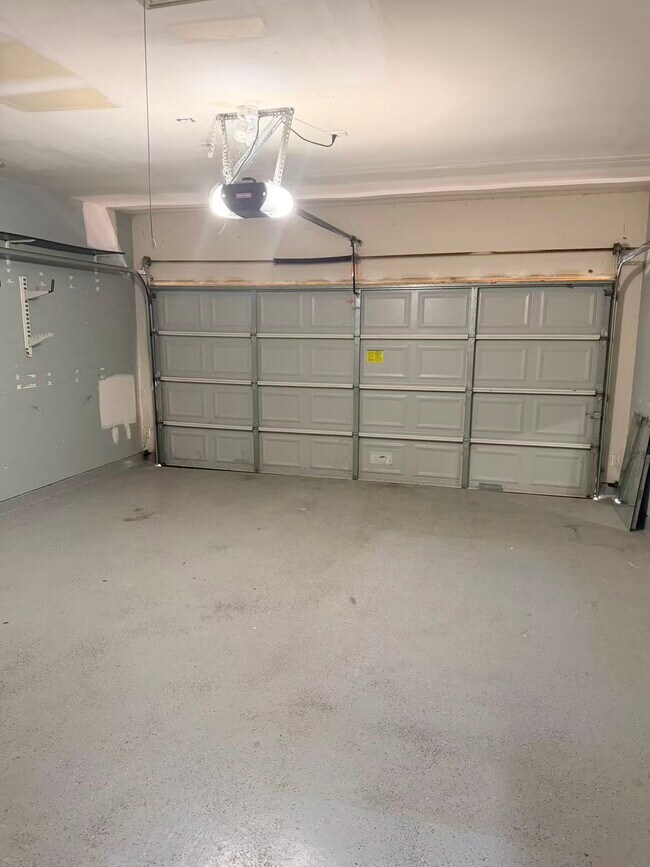 Building Photo - 26327 Whittmore Fields Dr