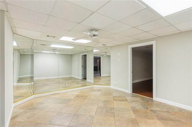 Building Photo - 6835 Polo Fields Pkwy
