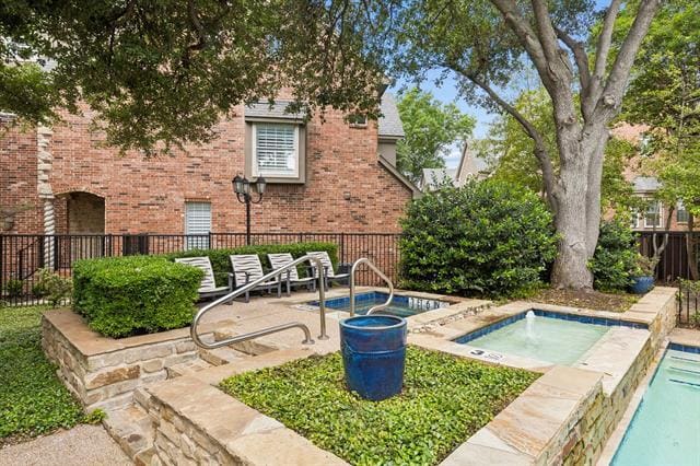 Building Photo - 4147 Towne Green Cir