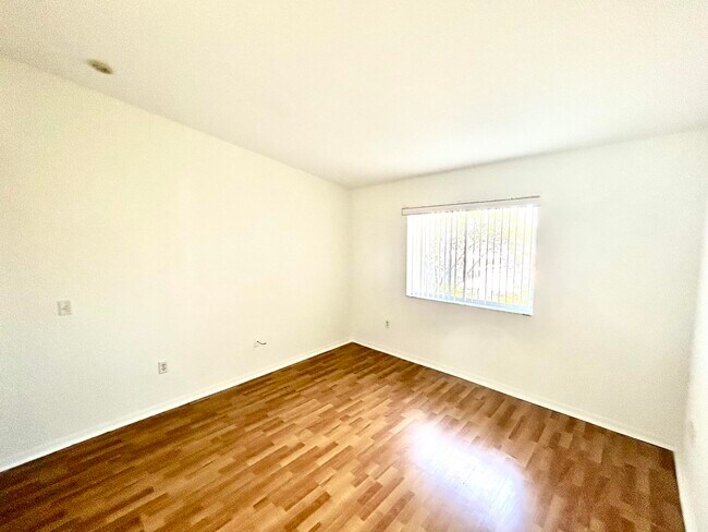 Building Photo - 621 NW 78th Terrace