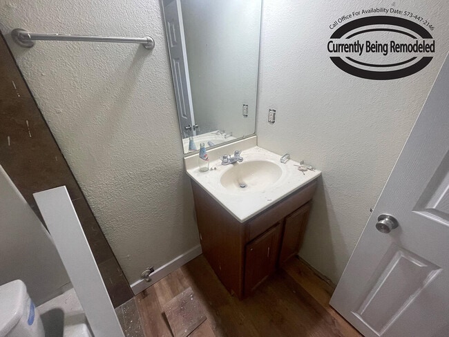 Building Photo - 319 West Blvd N