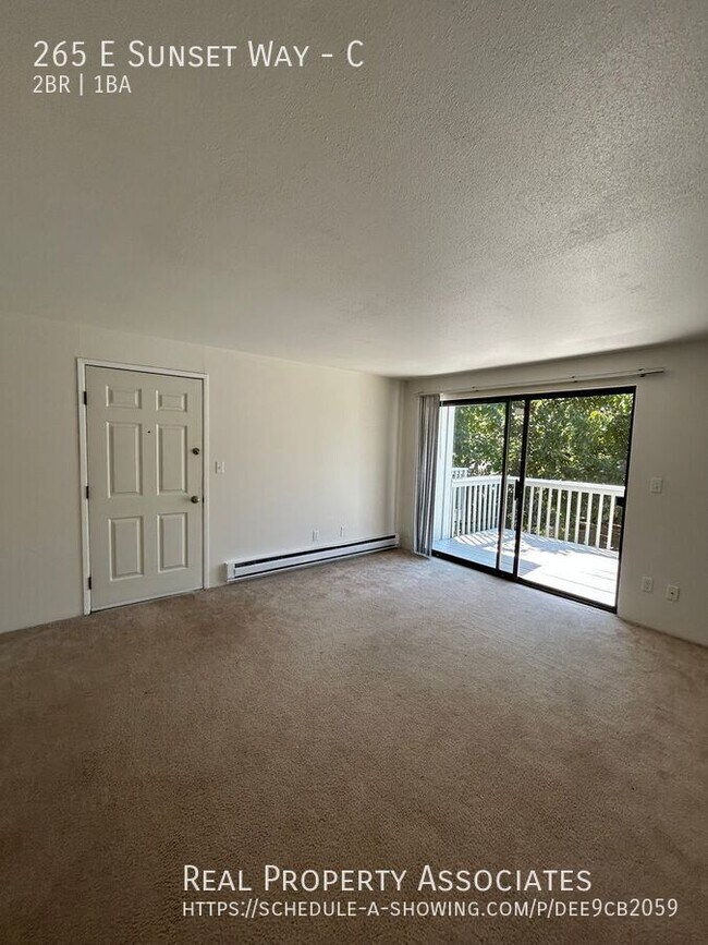Building Photo - 265 E Sunset Way