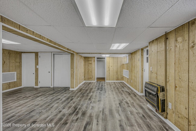 Building Photo - 301 Seymour Ave