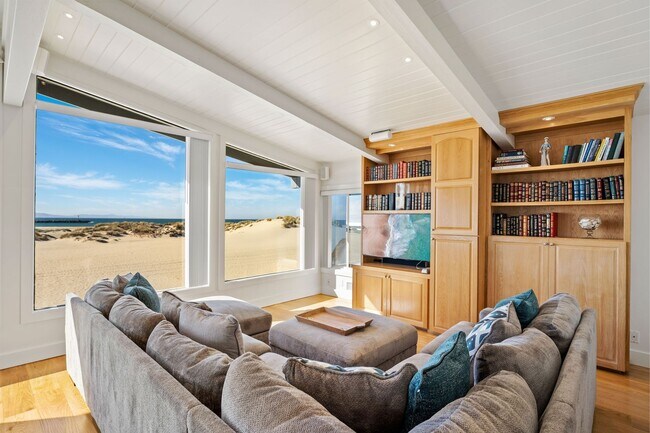 Building Photo - 3321O- Deja Blue | FURNISHED