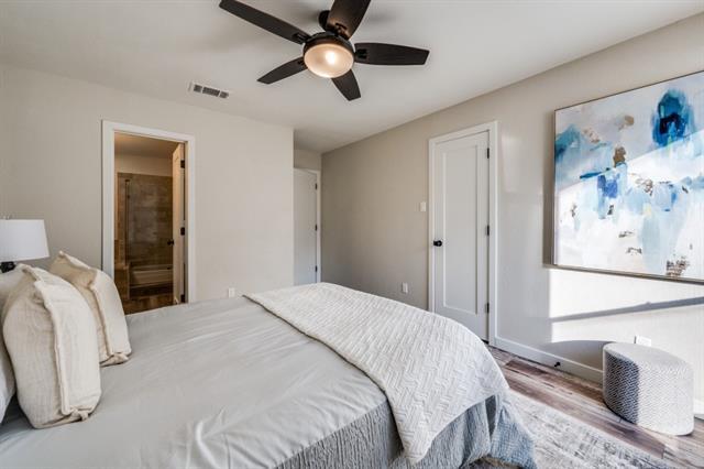 Building Photo - 2100 Rainbow Dr