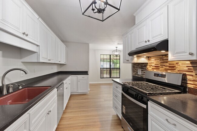 Building Photo - 4323 Woodvalley Pl